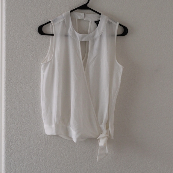 Rue21 Small White Surplice Keyhole Woven Knit Tank Top - Picture 3 of 11